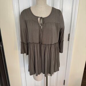 🌿 POL Olive Boho Babydoll Tunic Top | Small | Tie Neck | Flowy Peasant Style NWT